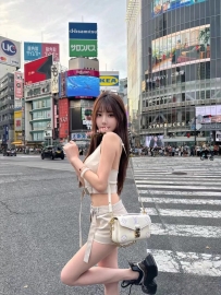 ❤️紗梨 (さり) →中日混血気質が漂う外撮りモデル、ま...